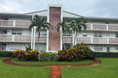 20 SE 13th St #a2, Boca Raton: photo 1 of 21