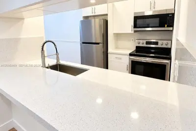 10762 La Placida Dr #7-306, Coral Springs: photo 1 of 22