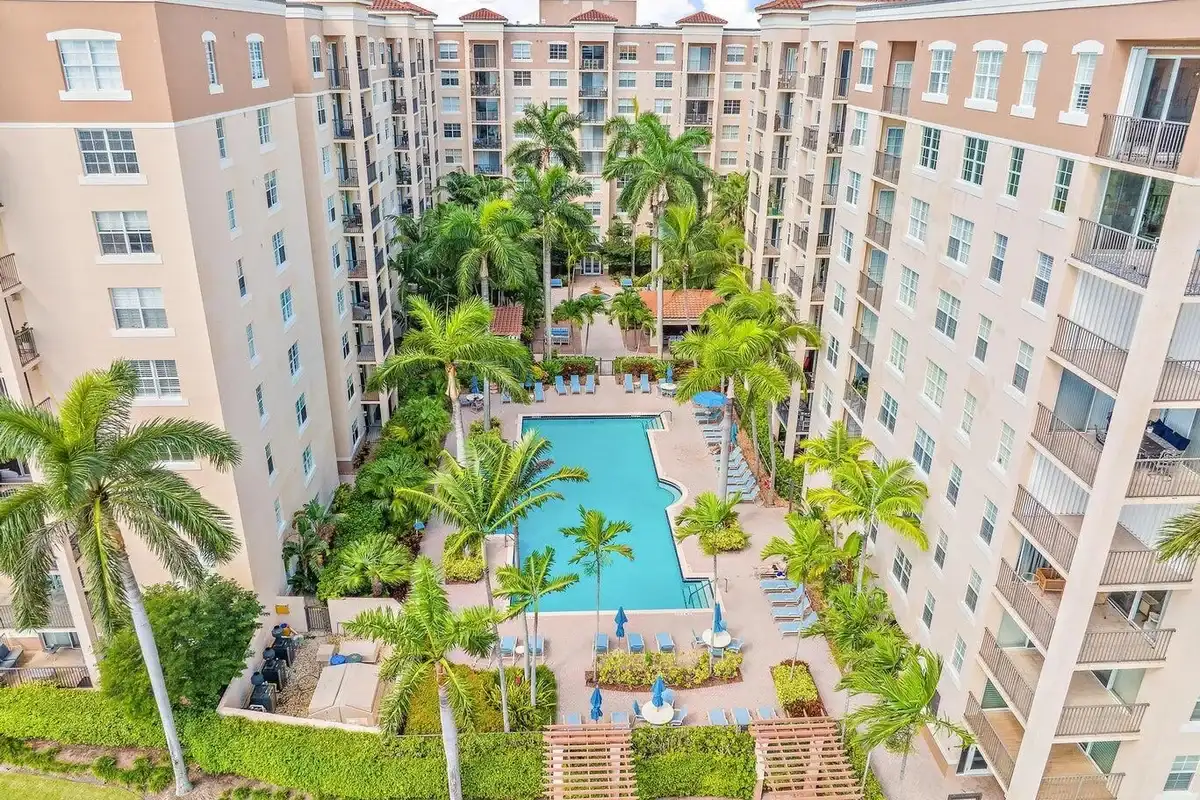 1801 N Flagler Dr #103, West Palm Beach: photo 1 of 29
