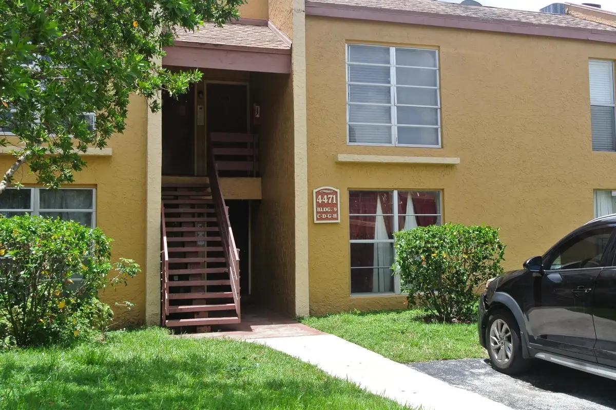 4471 Treehouse Ln #G, Tamarac: photo 1 of 9