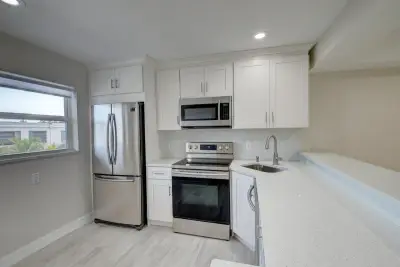 398 W Camino Real #2, Boca Raton: photo 1 of 21