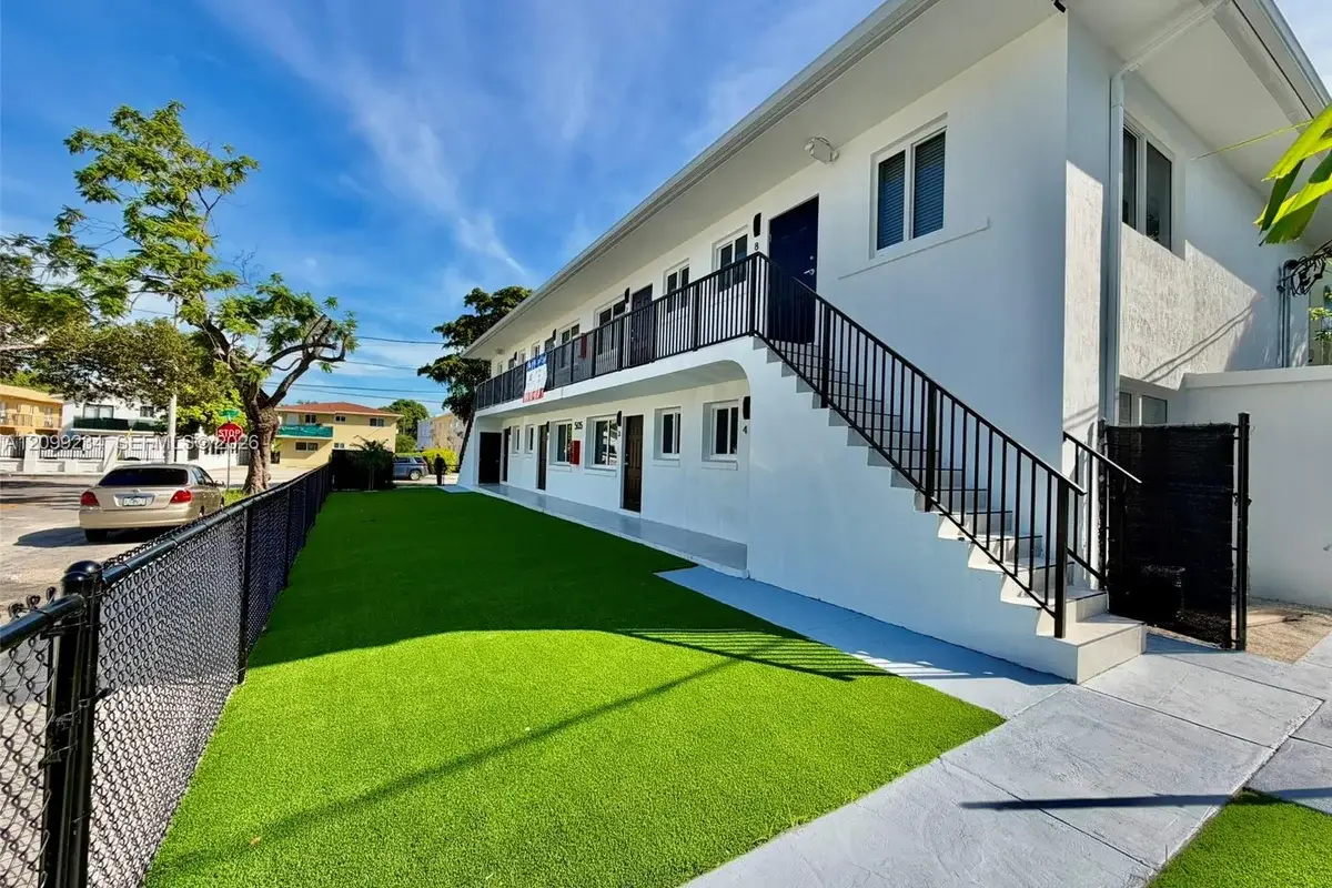 505 SW 7th Ct #1, Miami: photo 1 of 20