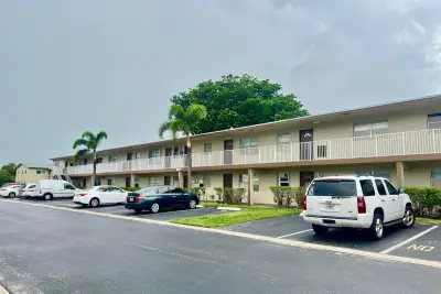 601 NW 78th Ter #205, Margate: photo 1 of 19