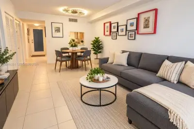 1666 West Ave #212, Miami Beach: photo 1 of 11