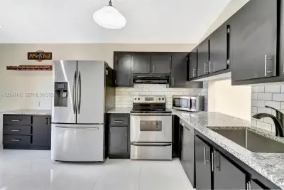 5701 Swordfish Cir, Tamarac: photo 1 of 28