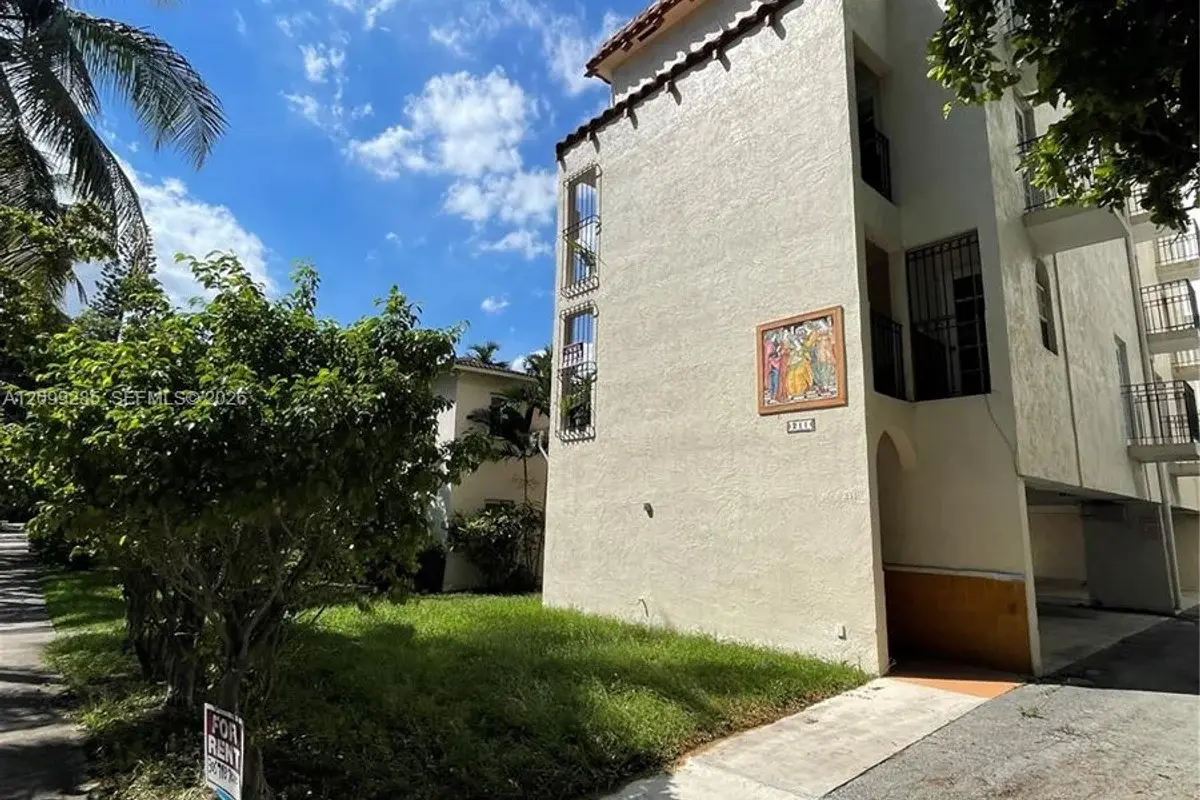 211 Sidonia Ave #1, Coral Gables: photo 1 of 20