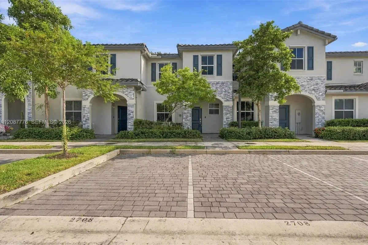2708 SE 15th Ct, Homestead: photo 1 of 26