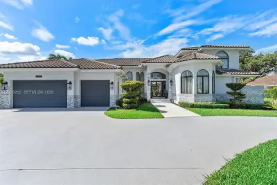 12060 NW 10th St, Plantation: photo 1 of 88