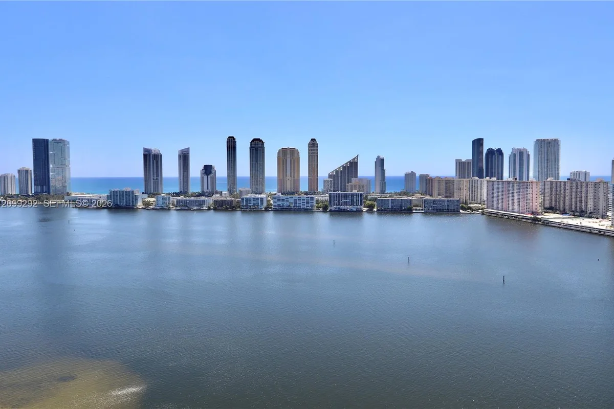 4000 Island Blvd #1604, Aventura: photo 1 of 1