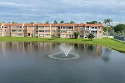 9620 Sunrise Lakes Blvd #304, Sunrise: photo 1 of 10