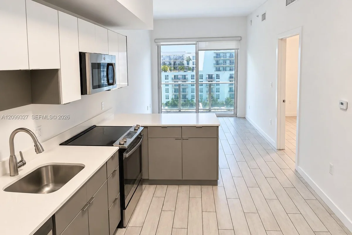 321 NE 26 #802, Miami: photo 1 of 1