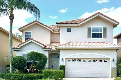 97 Monterey Pointe Dr, Palm Beach Gardens: photo 1 of 21