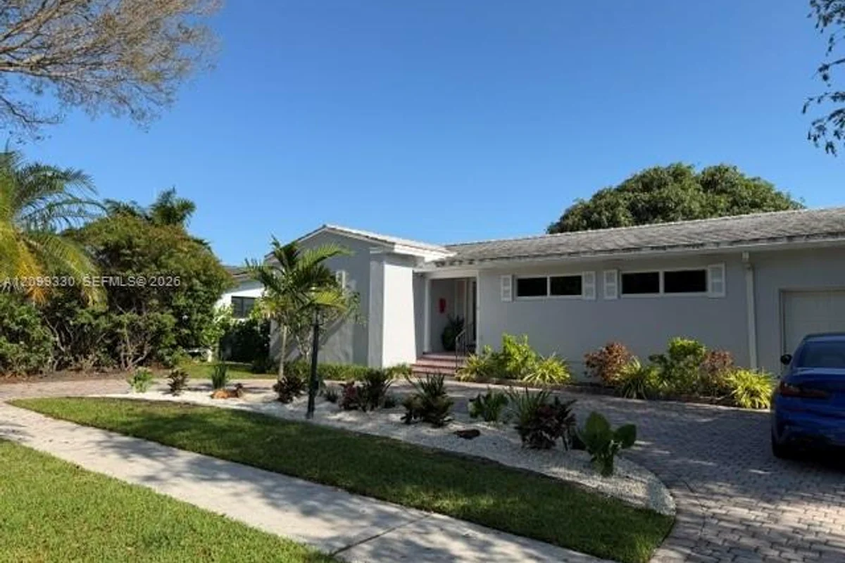 1400 NE 104 St #FL, Miami Shores: photo 1 of 23