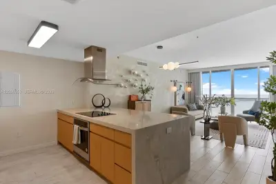 465 Brickell Ave #4905, Miami: photo 1 of 35