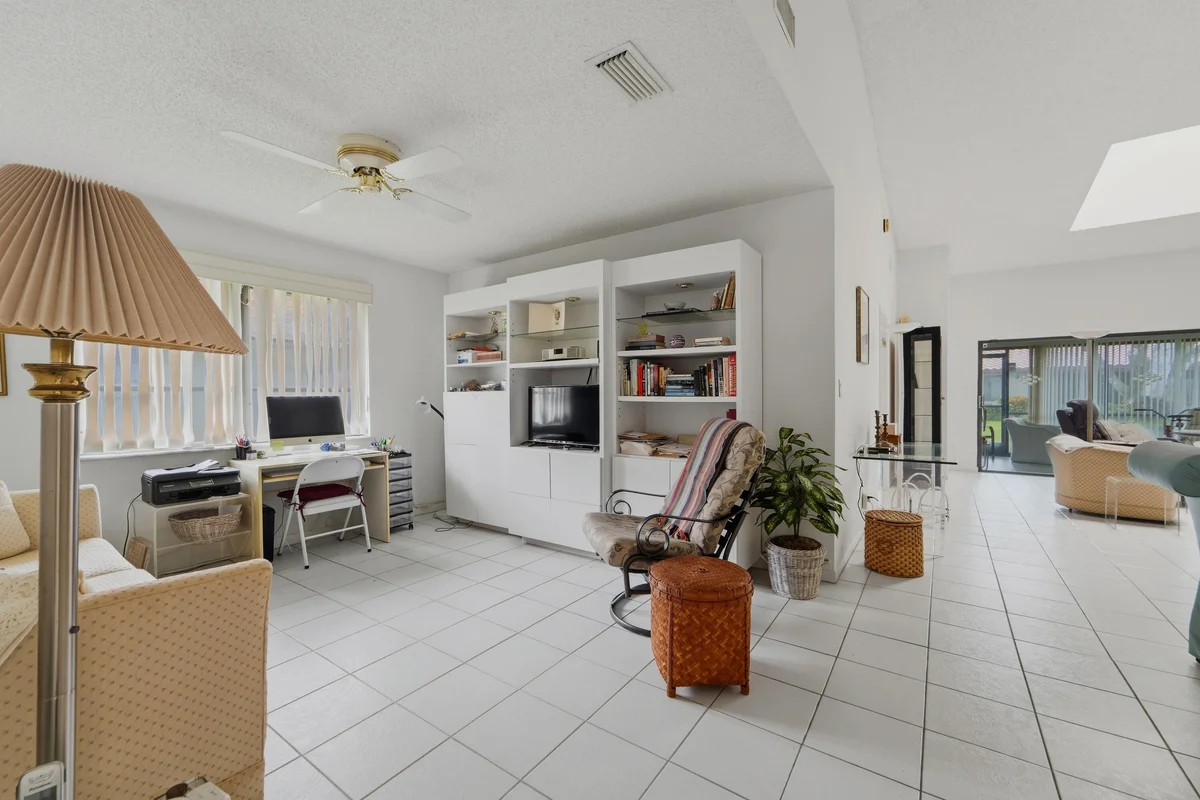 6408 Kings Gate Cir, Delray Beach: photo 1 of 52