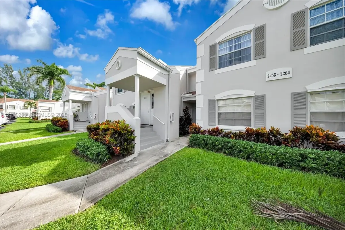 2257 SE 27th Dr #103-E, Homestead: photo 1 of 20