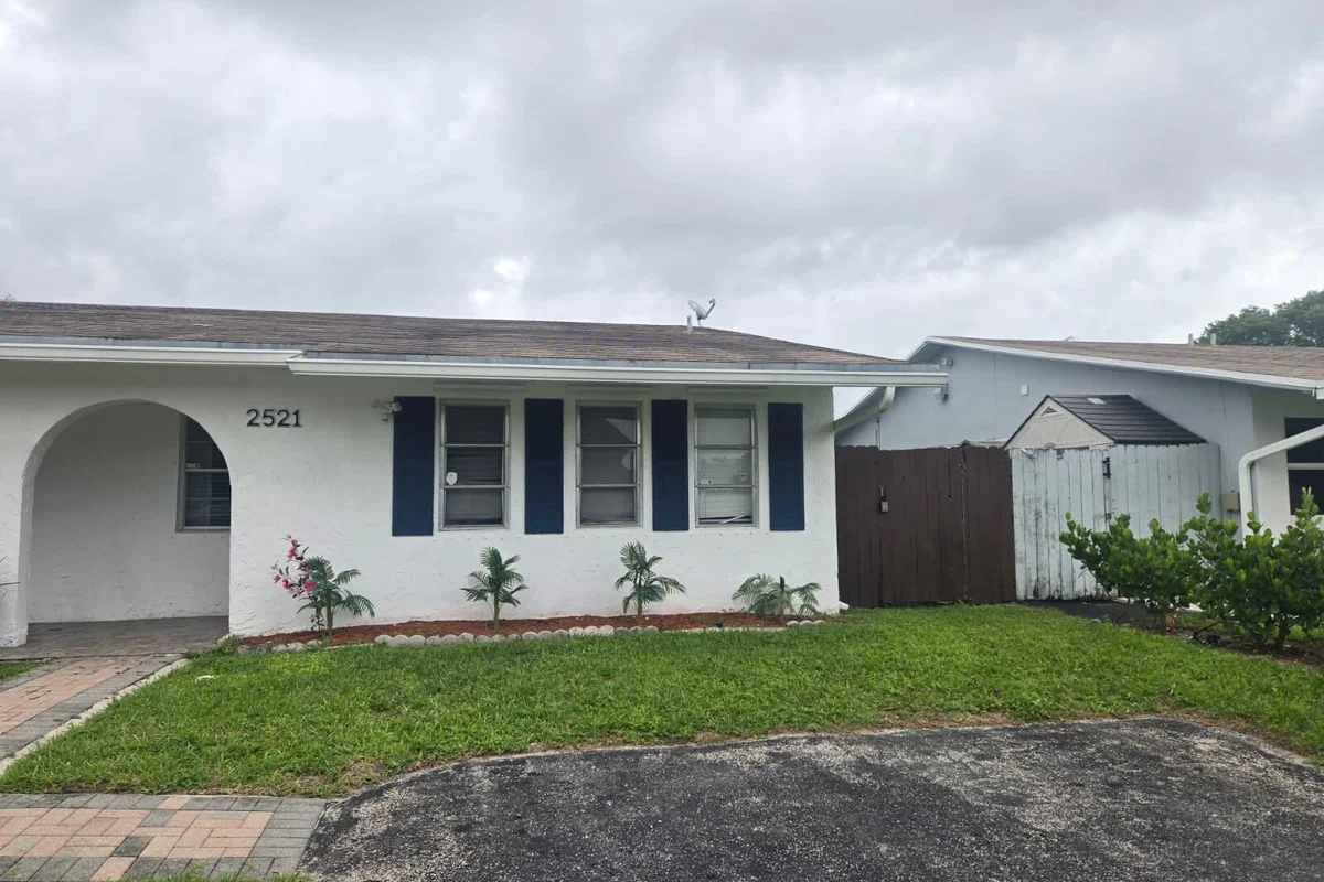 2521 SW 58th Manor, Fort Lauderdale: photo 1 of 29