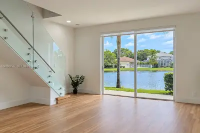 3818 San Simeon Cir, Weston: photo 1 of 21