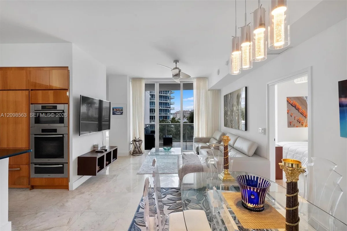 50 S Pointe Dr #704, Miami Beach: photo 1 of 16