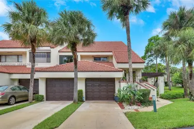 101 Sea Oats Dr #H, Juno Beach: photo 1 of 39