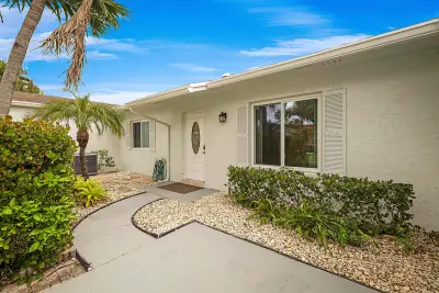 14726 Wildflower Ln, Delray Beach: photo 1 of 39