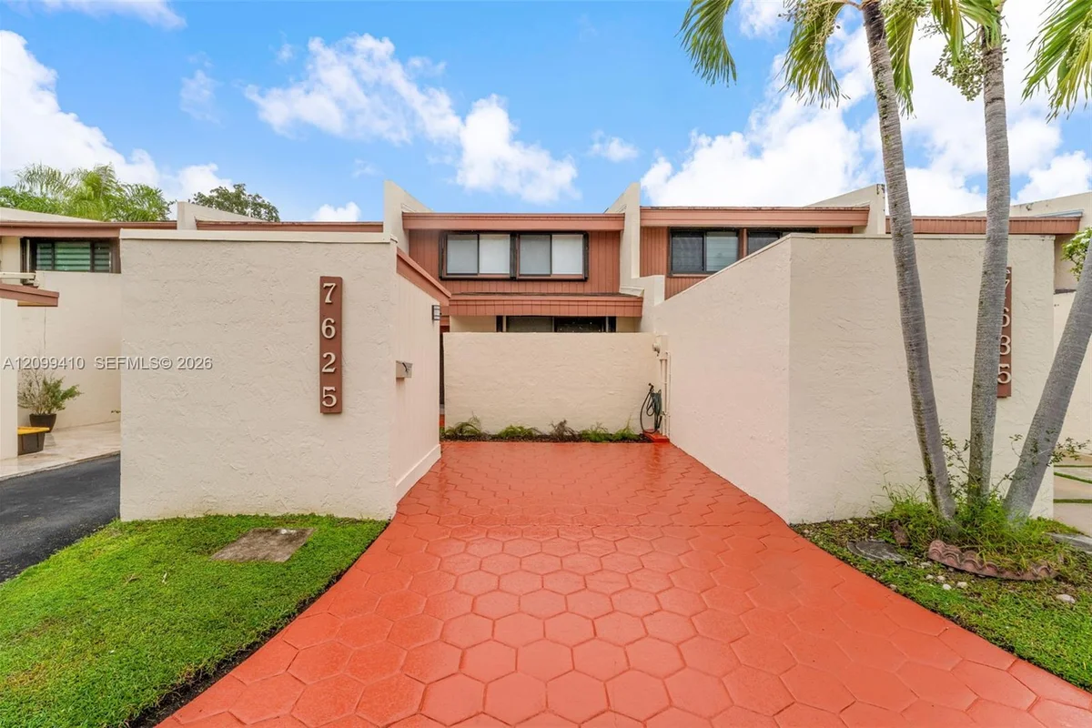 7625 SW 106th Ave, Miami: photo 1 of 43