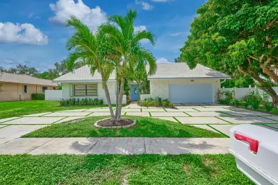 410 NW 53rd St, Boca Raton: photo 1 of 85