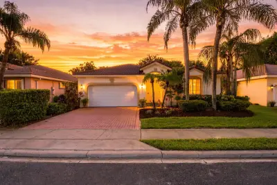 7852 NW 77th Ave, Tamarac: photo 1 of 49