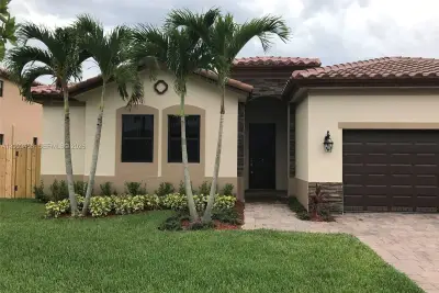 3452 SE 2nd Dr, Homestead: photo 1 of 37