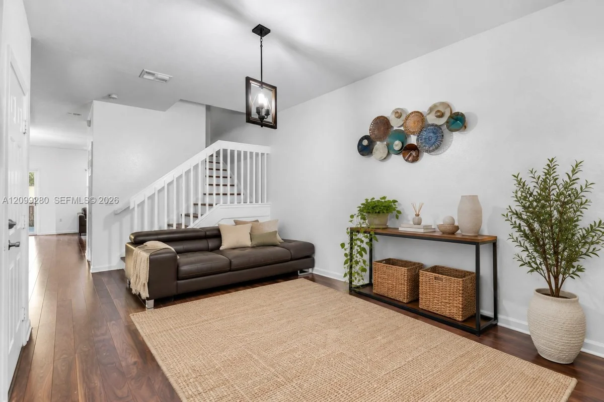 22412 SW 89th Ave, Cutler Bay: photo 1 of 16