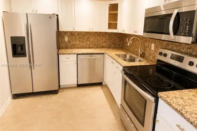 500 Three Islands Blvd #L25, Hallandale Beach: photo 1 of 9
