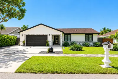 16580 SW 299th Ter, Homestead: photo 1 of 59