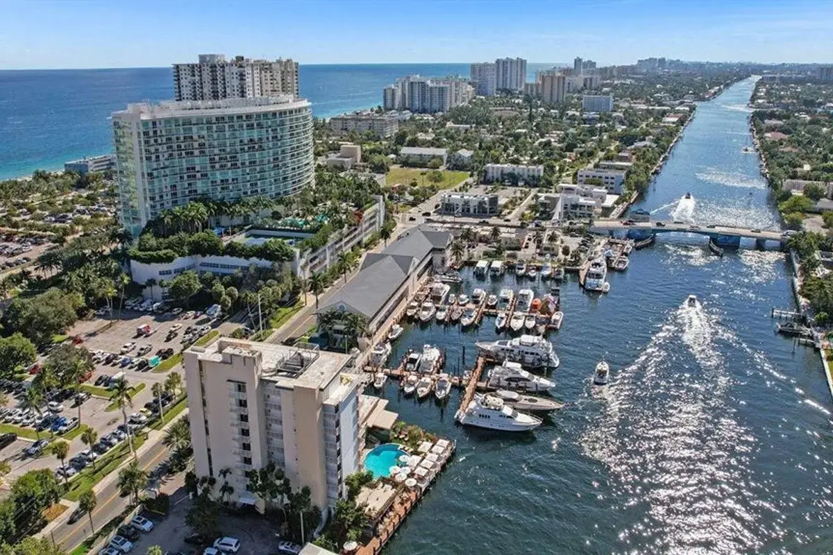 1 N Ocean Blvd #813, Pompano Beach: photo 1 of 10