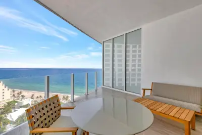 525 N Fort Lauderdale Beach Blvd N #1704, Fort Lauderdale: photo 1 of 50