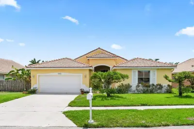 9193 Cove Point Cir, Boynton Beach: photo 1 of 38