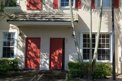 675 NW 42nd Ave, Plantation: photo 1 of 15