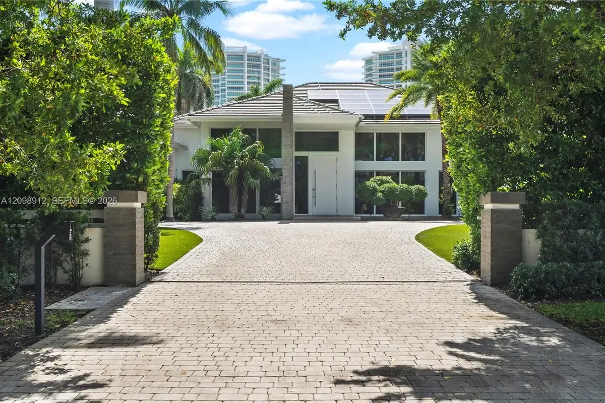 224 S Island, Golden Beach: photo 1 of 101