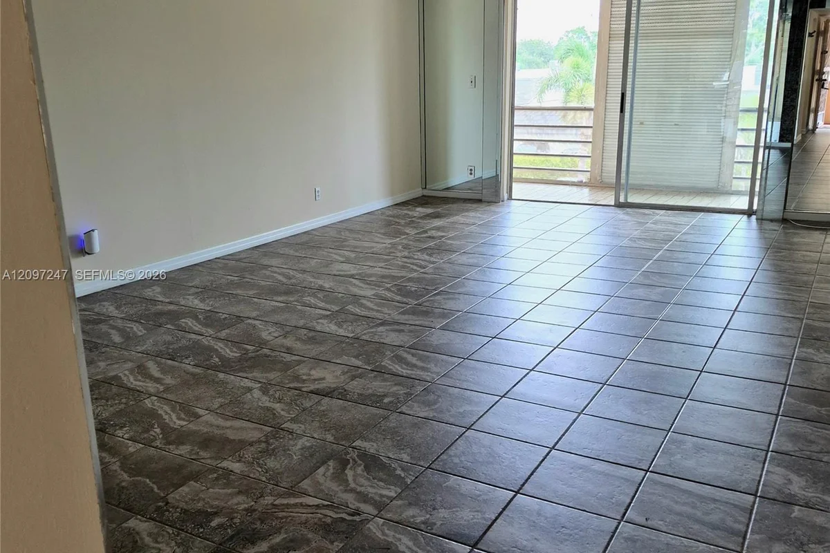 403 NW 68th Ave #309, Plantation: photo 1 of 17