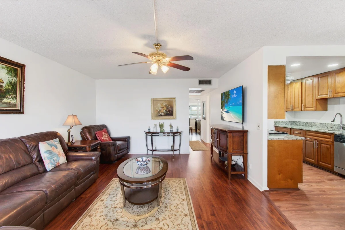 2035 Cornwall B, Boca Raton: photo 1 of 101