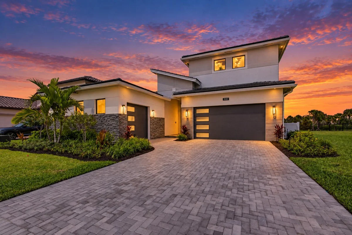 9582 St. Germain Dr, Palm Beach Gardens: photo 1 of 67