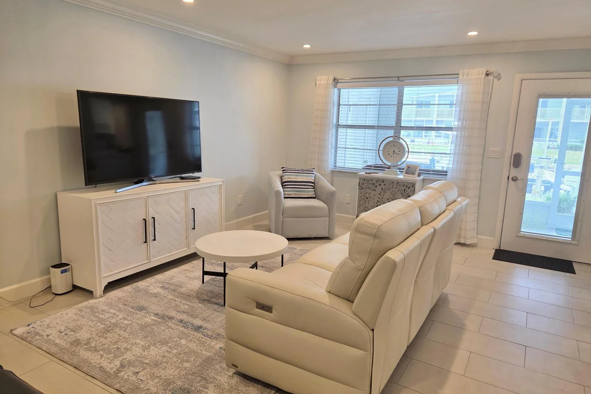 110 Shore Ct #112-B, North Palm Beach: photo 1 of 24