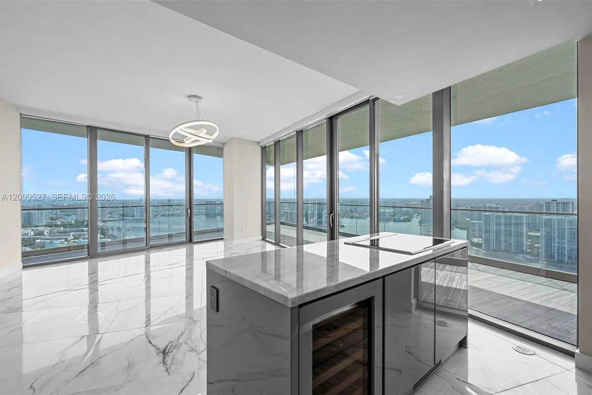 18975 Collins Ave #3605, Sunny Isles Beach: photo 1 of 44