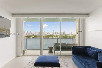 650 West Ave #1503, Miami Beach: photo 1 of 25