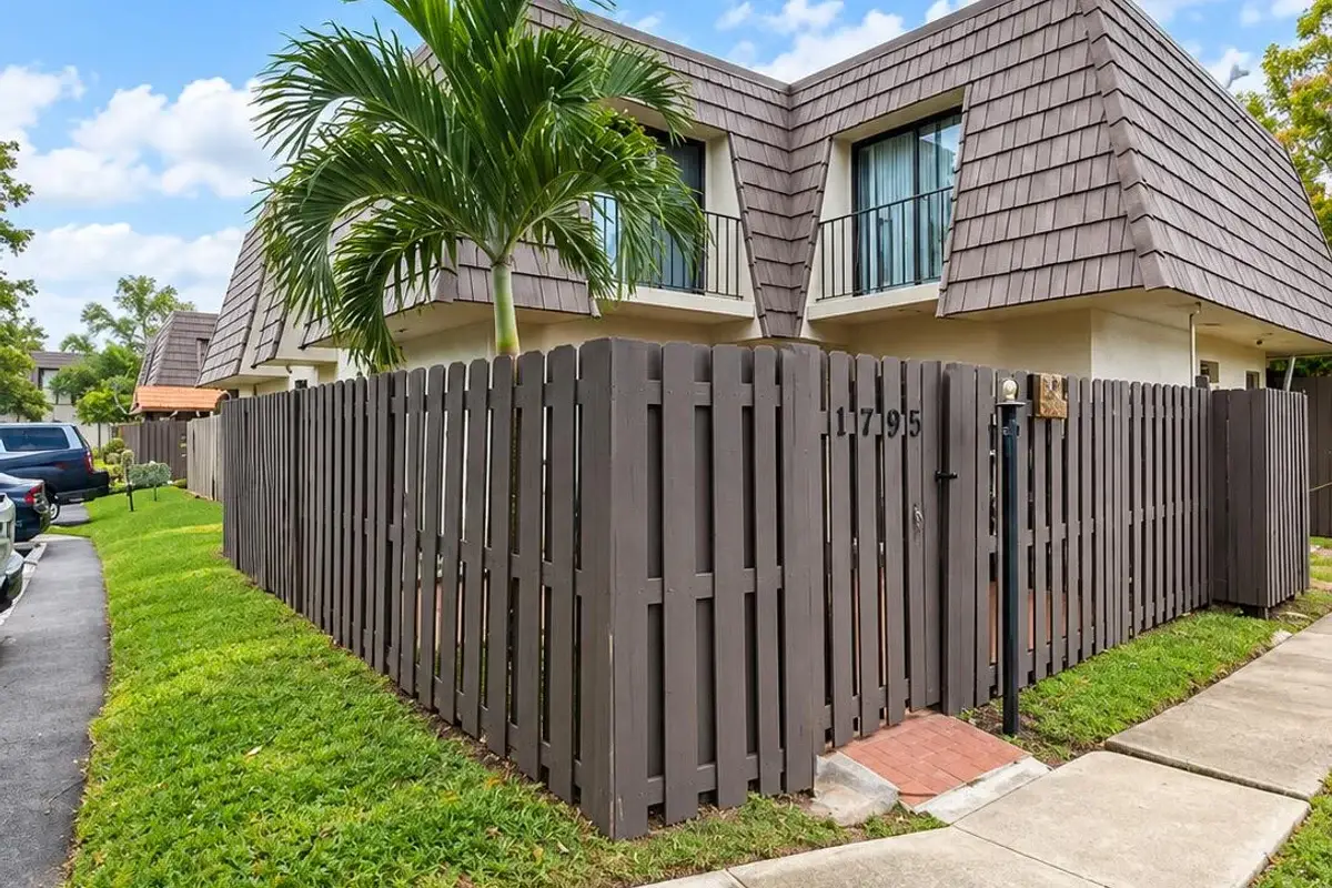 1795 N Congress Ave, West Palm Beach: photo 1 of 6