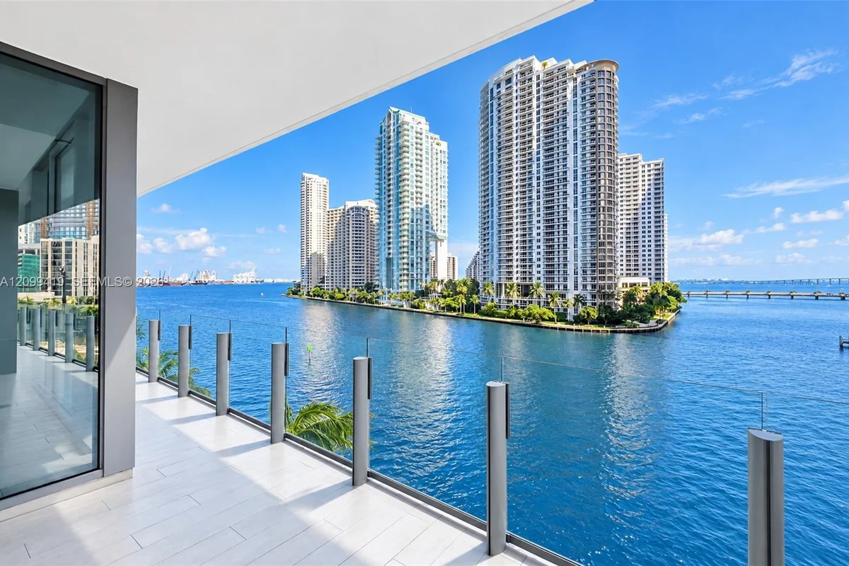 300 Biscayne Boulevard Way #503C, Miami: photo 1 of 65