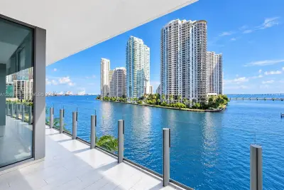 300 Biscayne Boulevard Way #503C, Miami: photo 1 of 65
