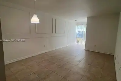 200 177th Dr #104, Sunny Isles Beach: photo 1 of 21