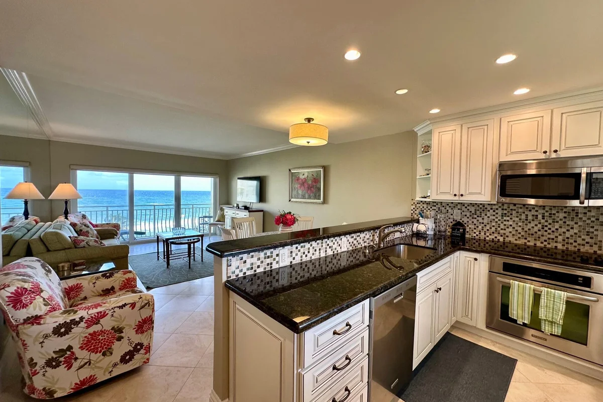 310 S Ocean Blvd #5020, Boca Raton: photo 1 of 20