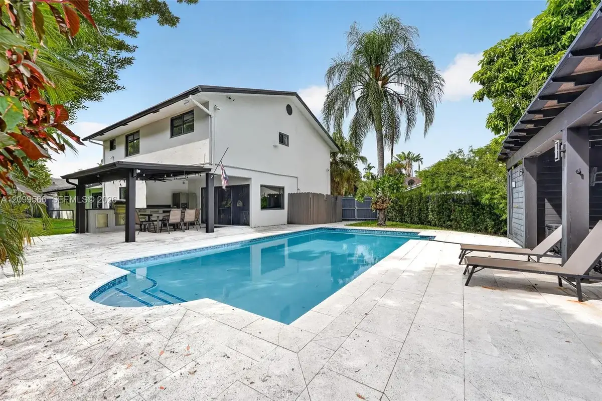 10411 SW 146th Pl, Miami: photo 1 of 70