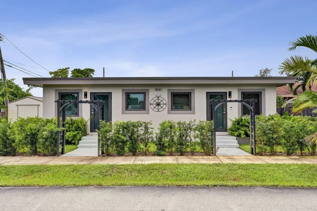 800 N 59th Ave #1-2, Hollywood: photo 1 of 38